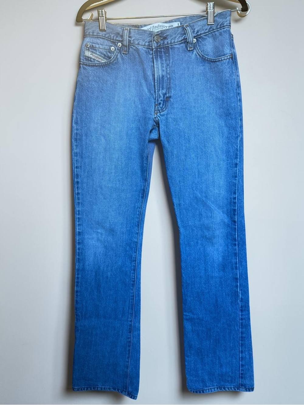 Vintage Diesel Fanker Jeans Made In Italy
Y2K Slim Bootcut 29x34
